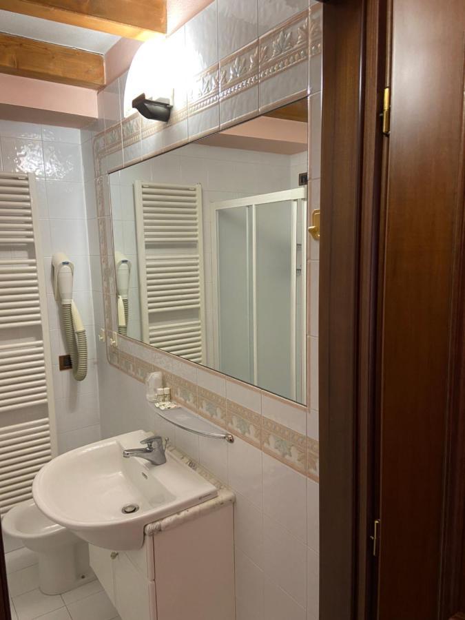 Hotel La Piazzetta Vidiciatico Kültér fotó