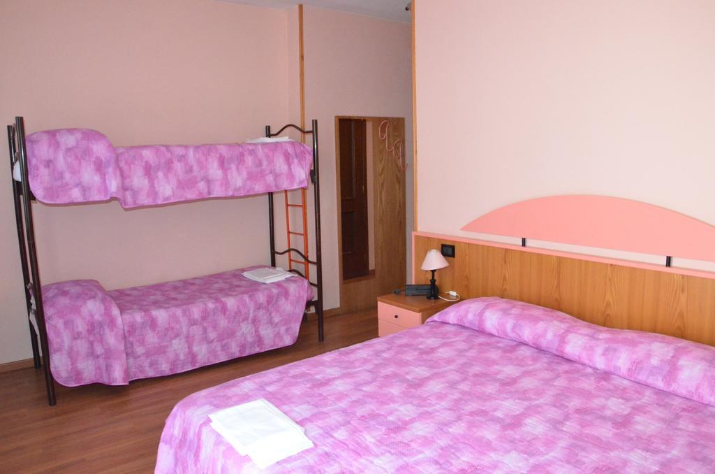 Hotel La Piazzetta Vidiciatico Szoba fotó