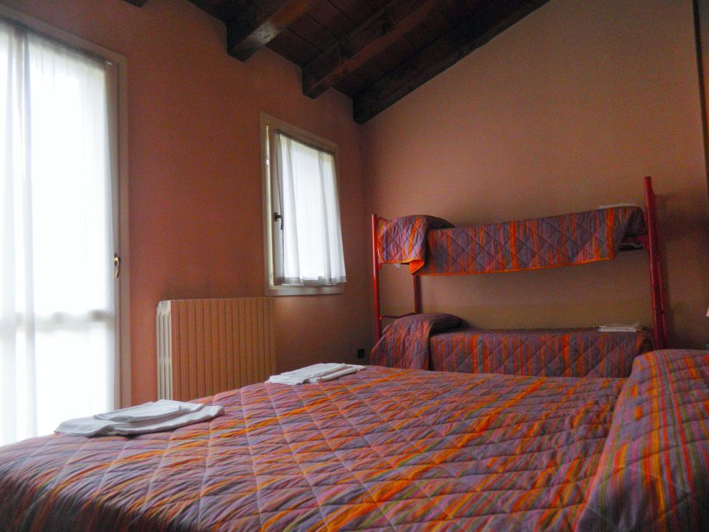 Hotel La Piazzetta Vidiciatico Szoba fotó
